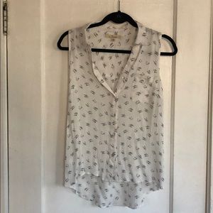 White sleeveless blouse